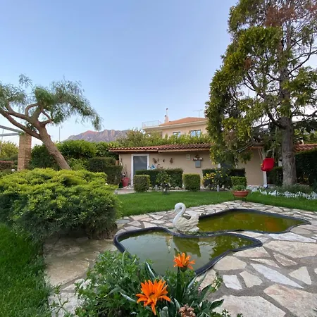 Spyros アパート ディアコプト